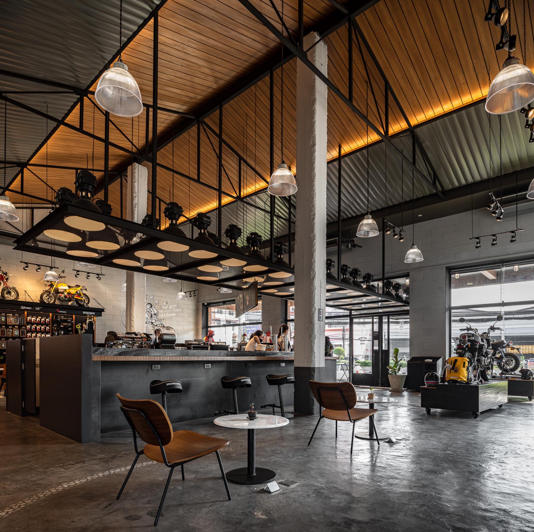 สุธี สถาปนิก 1