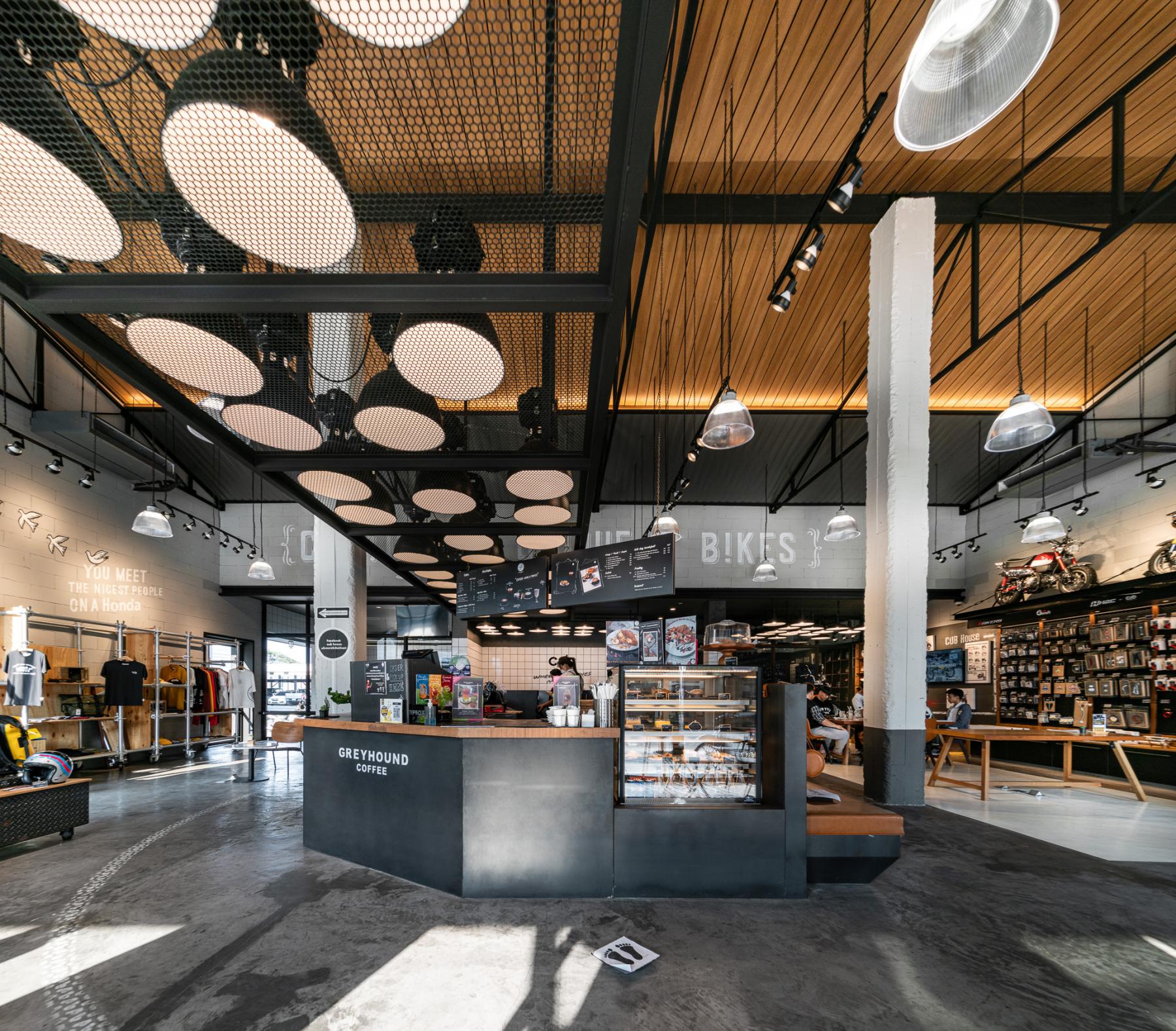 สุธี สถาปนิก 5